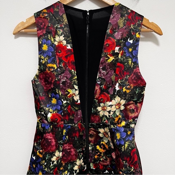 ALICE + OLIVIA Kiro Floral Deep V Lantern Dress Size 2 - Picture 5 of 14